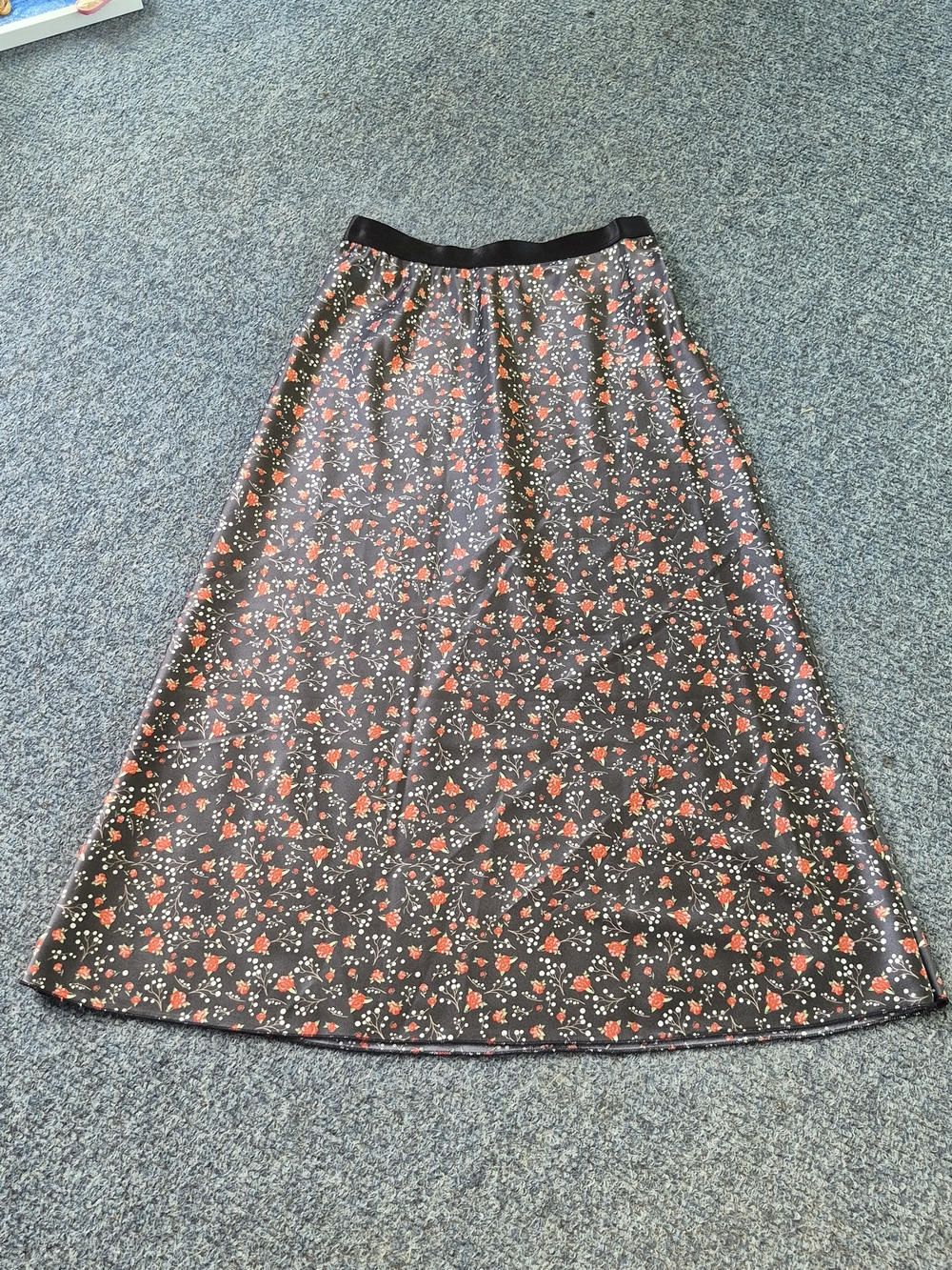 Knit Riot Black/Red Floral Maxi Skirt-M